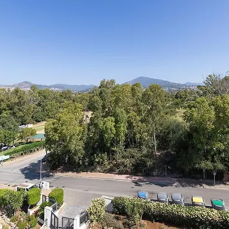 Exquisite Penthouse In Guadalmina, Apartment Marbella