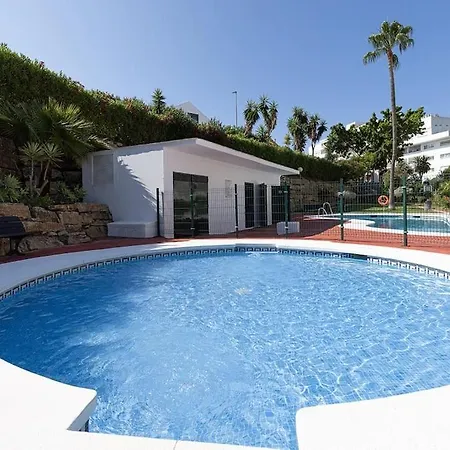 Exquisite Penthouse In Guadalmina, Apartment *