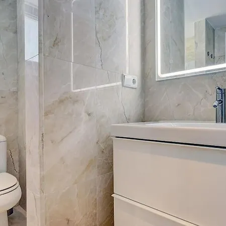 Apartment Exquisite Penthouse In Guadalmina,