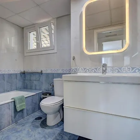 Apartment Exquisite Penthouse In Guadalmina,