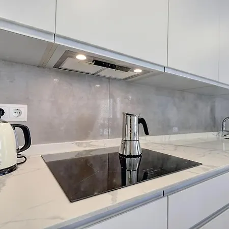Apartment Exquisite Penthouse In Guadalmina,