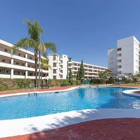 Exquisite Penthouse In Guadalmina, Apartment Marbella