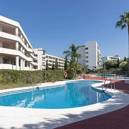 Apartment Exquisite Penthouse In Guadalmina,