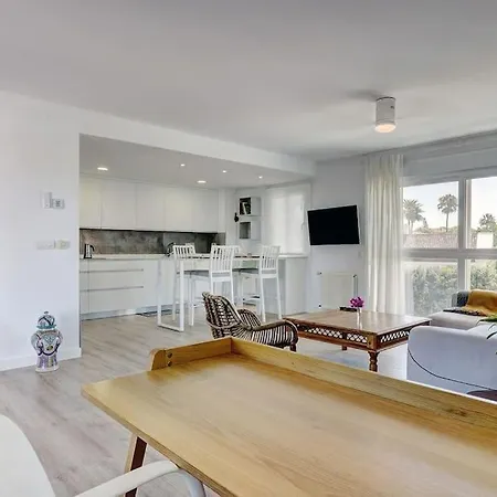 Exquisite Penthouse In Guadalmina, Apartment